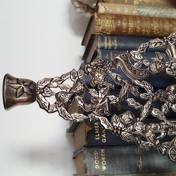 Godinger Silver Christmas Tree Candle Holder - Picture 3 of 16